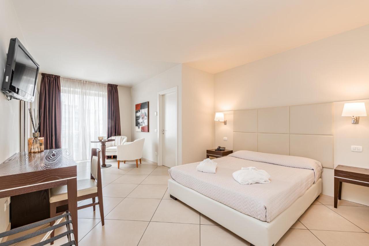 Hotel&Residence Exclusive Marina Di Carrara Exterior foto