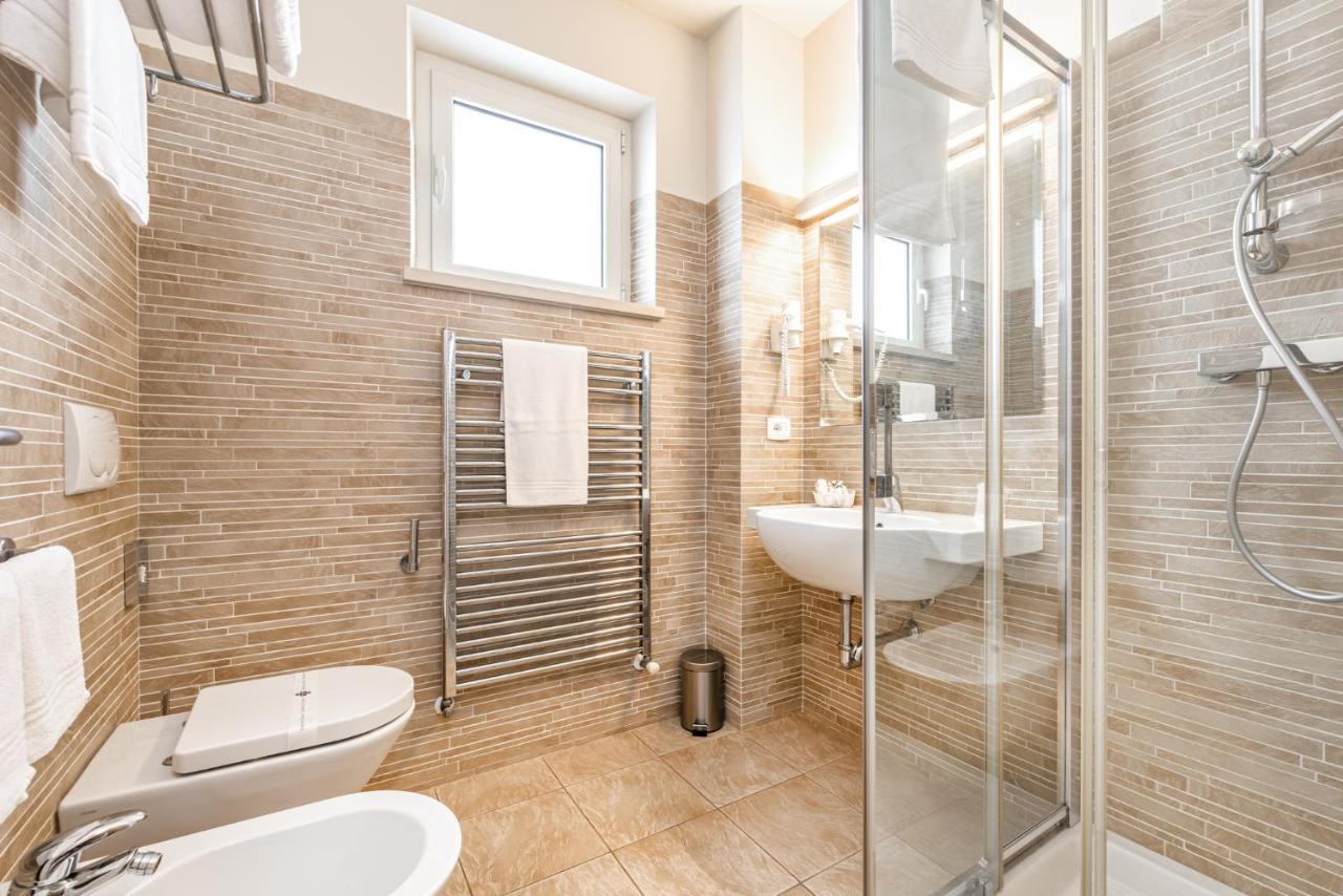 Hotel&Residence Exclusive Marina Di Carrara Exterior foto