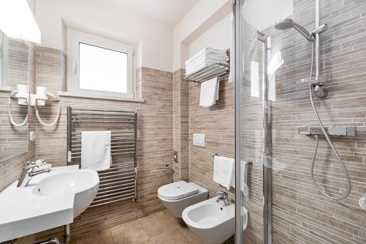 Hotel&Residence Exclusive Marina Di Carrara Exterior foto