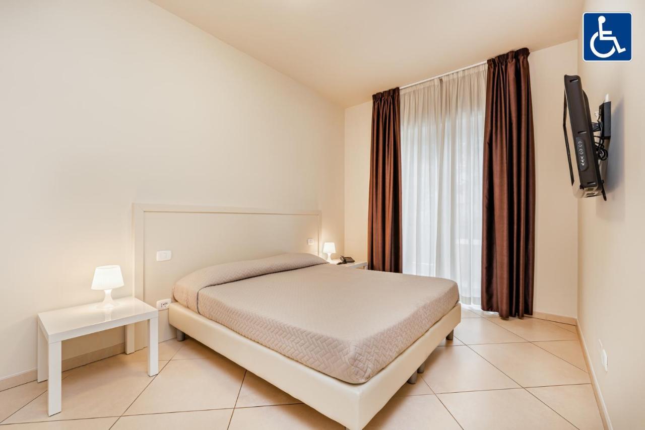 Hotel&Residence Exclusive Marina Di Carrara Exterior foto